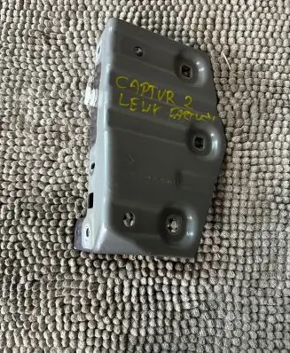 Renault Captur II Fender mounting bracket 641356222R