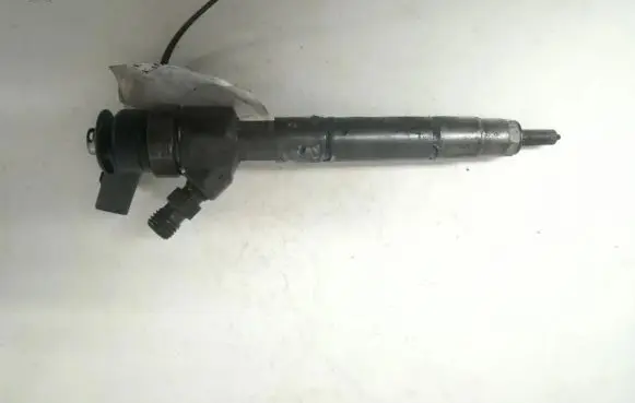 Mercedes-Benz B W245 Fuel injector 0445110167 A6400700787