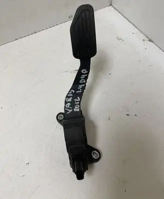Toyota Yaris Accelerator throttle pedal 781100D160