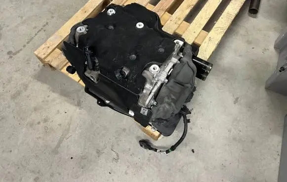 BMW iX Electric car motor 5A76E46 12335A76E46