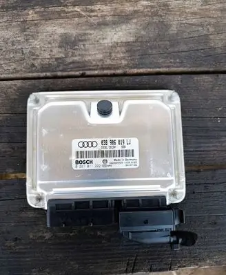 Audi A6 S6 C5 4B Engine control unit/module 038906019LL 038906019LJ 0281011222