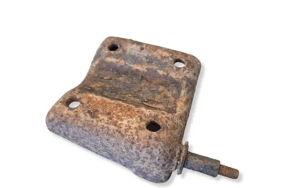 Mitsubishi L200 Front shock absorber mounting bracket MR992589