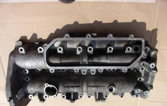 Rocker cam cover