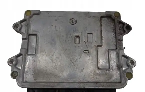 Mazda 6 Engine control unit/module PE1118881E