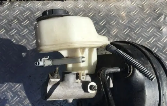 Opel Vectra C Master brake cylinder