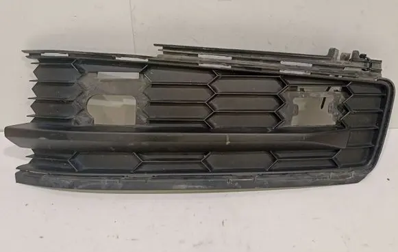 Skoda Kodiaq Front bumper lower grill 565807368
