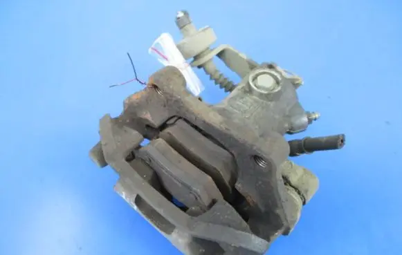 Opel Astra G Rear brake caliper