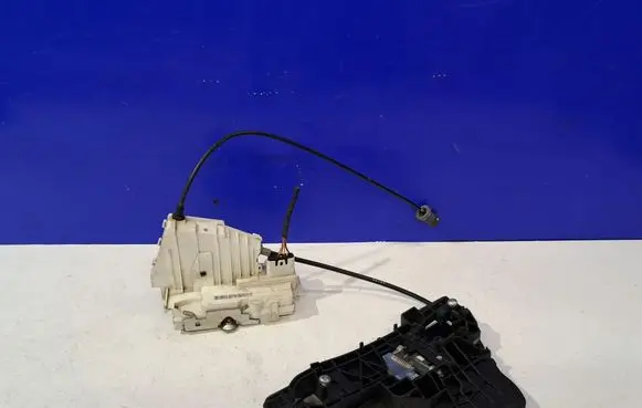 Mercedes-Benz A W169 Rear door lock 1697302135