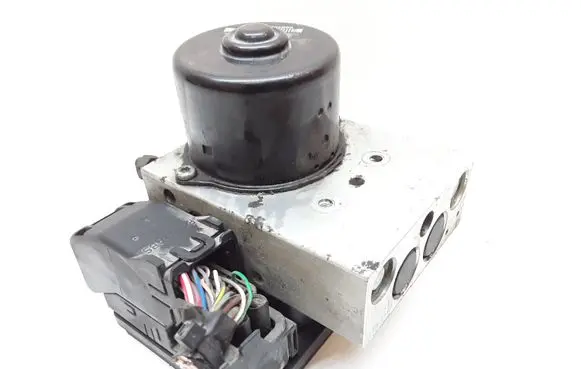 Volvo XC90 ABS Pump 30714956