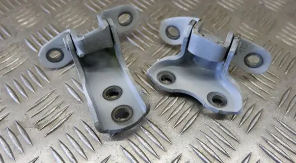 Toyota C-HR I Front door hinge set 6872002060 6874002050