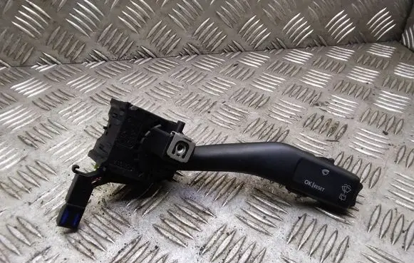 Skoda Octavia Mk2 (1Z) Wiper control stalk 1K0953519A