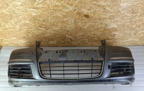 Volkswagen Golf V Front bumper 1K0805903B