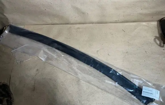 BMW 7 F01 F02 F03 F04 Engine compartment rubber 51767199435