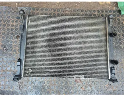Renault Megane II Coolant radiator 8200357536