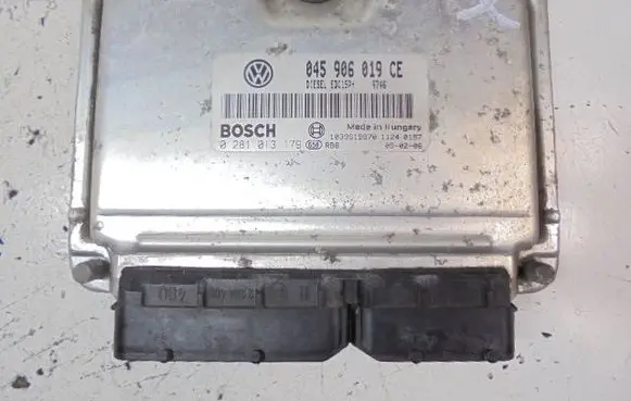 Skoda Fabia Mk2 (5J) Engine control unit/module ECU 045906019CE