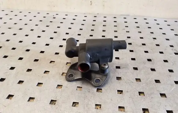 Audi A6 C7 Coolant heater control valve 4H0121671B