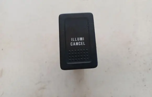 Suzuki Swift I Interior lighting switch 