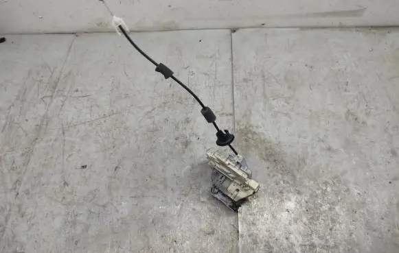 Porsche Cayenne (92A) Front door lock 8J1837016B