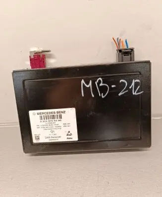 Mercedes-Benz E W212 Antenna control unit A2048703694 A2048706496 A0009021800