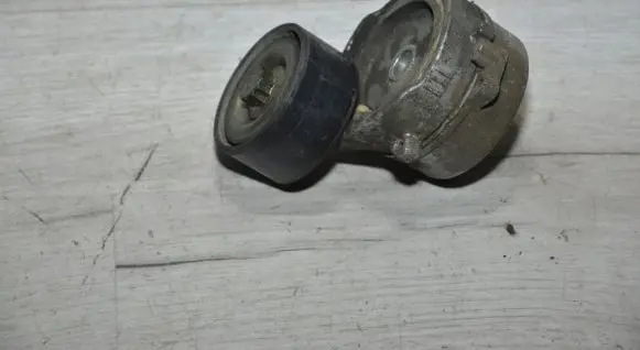 Citroen C4 Cactus Generator/alternator belt tensioner 9675874680 9675974680
