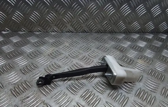 Lexus RX 450H Rear door check strap stopper