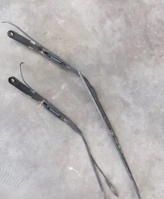 Iveco Daily 3rd gen Front wiper blade arm 504086792 8200072778