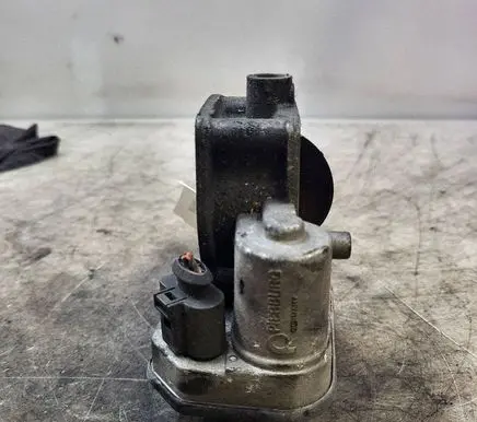 Opel Astra J Throttle valve 8981052101 898105210T B103411969