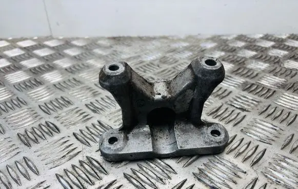 Audi A4 S4 B7 8E 8H Gearbox mounting bracket 8E0399115F