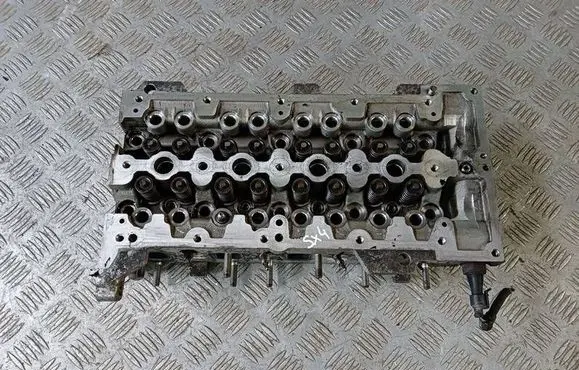 Suzuki Swift II Engine head 55220385