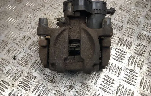 Subaru Outback (BS) Rear brake caliper