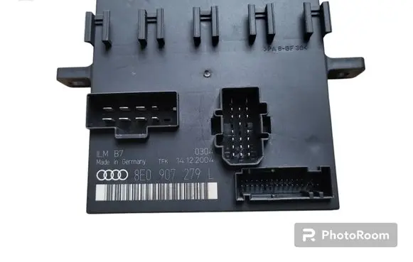 Audi A4 S4 B7 8E 8H Comfort/convenience module 8E0907279L