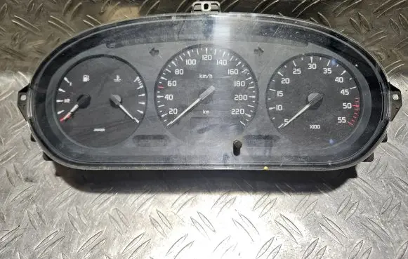 Renault Megane I Speedometer (instrument cluster) 7700847784