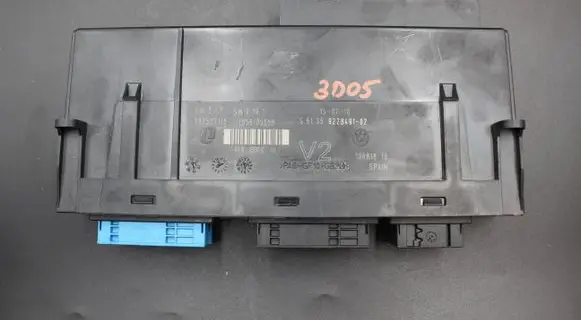 BMW 5 F10 F11 Comfort/convenience module 9228491 S6135 10681810
