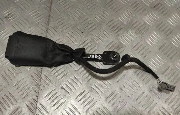 Maserati Quattroporte Front seatbelt buckle 670016904