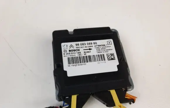 Peugeot 208 Airbag control unit/module 9808308980