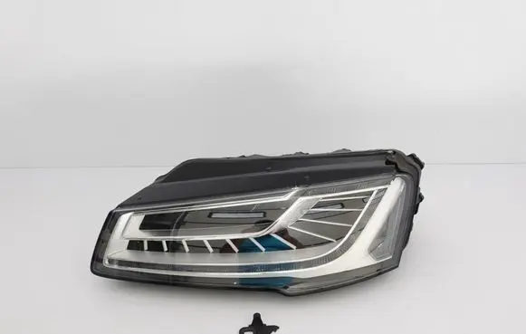 Audi A8 S8 D4 4H Headlight/headlamp 4H0941035
