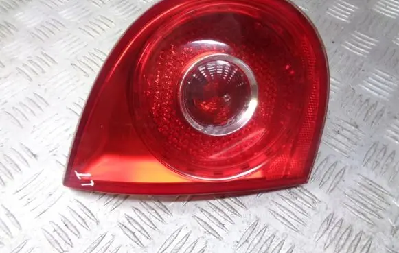 Volkswagen Golf V Tailgate rear/tail lights