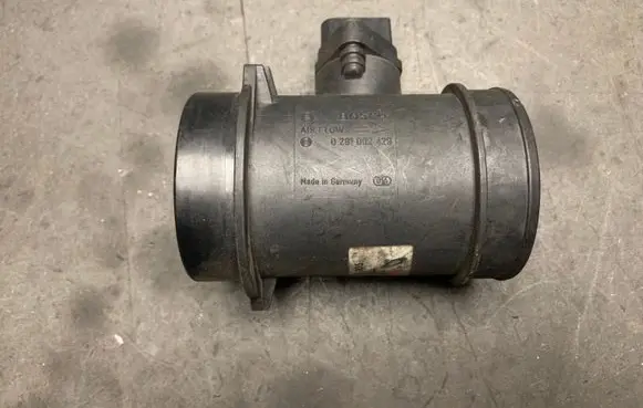 Audi A4 S4 B5 8D Mass air flow meter 0281002429 0936284005