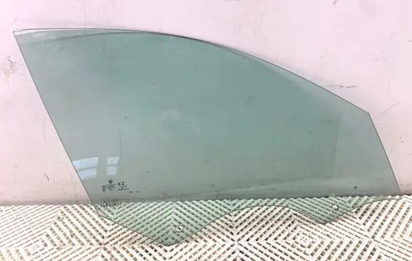 BMW 5 G30 G31 Front door window glass four-door