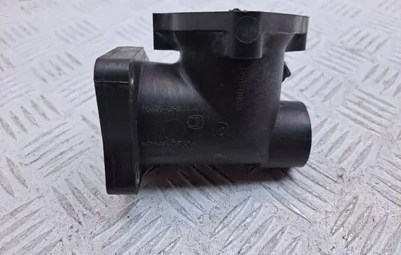 Toyota Avensis T270 Thermostat housing 163230R011 163200R011A