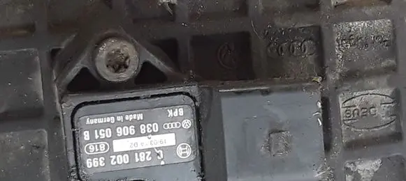Audi A4 S4 B6 8E 8H Air pressure sensor