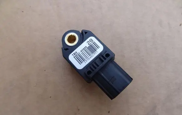 Toyota Auris 150 Airbag deployment crash/impact sensor XXXXXXXX