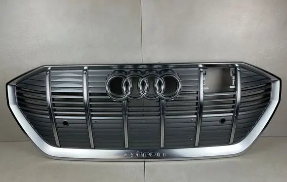 Audi e-tron Front bumper upper radiator grill 4KE853651 4KE853651A 4KE853651B