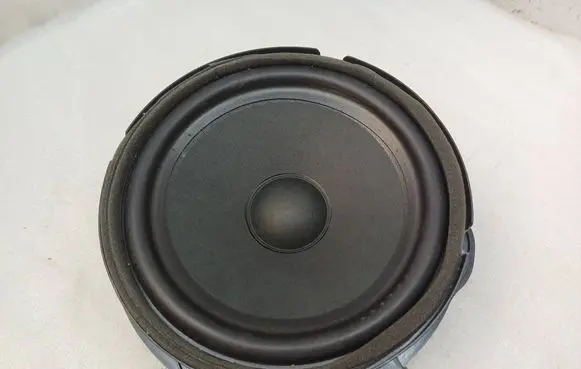 Audi A1 Front door speaker 83A035415B 00673 20231010