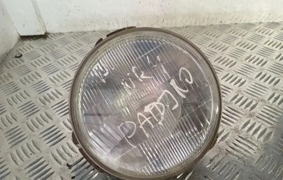 Mitsubishi Pajero Headlight/headlamp