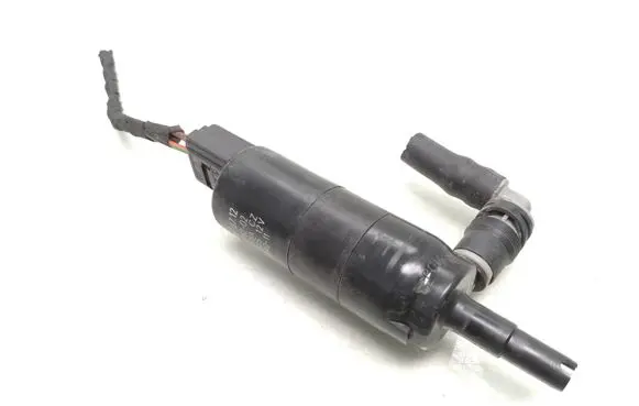 BMW 5 F10 F11 Headlight washer pump 7217792 67127217792