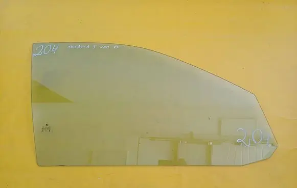 Skoda Octavia Mk1 (1U) Front door window glass four-door