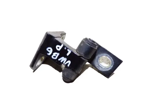Volkswagen PASSAT B6 Front door upper hinge