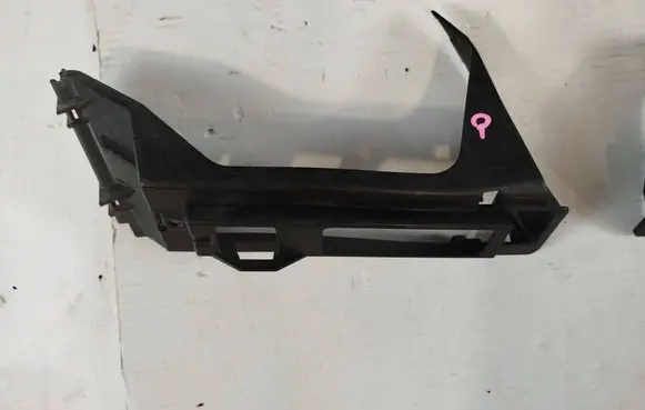 Citroen C1 Headlight/headlamp mounting bracket 8143A0H050