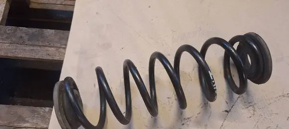 Volkswagen Touran I Rear coil spring 
